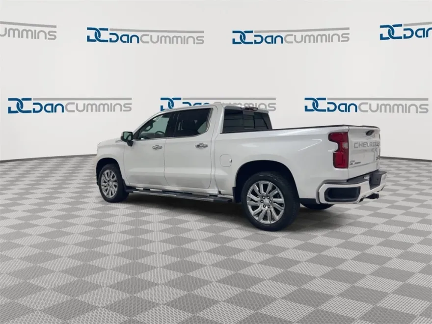 2019 Chevrolet Silverado 1500 High Country photo 1