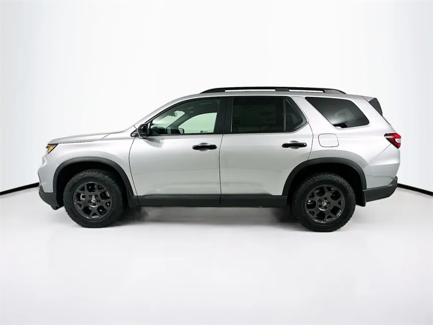 2025 Honda Pilot TrailSport photo 1