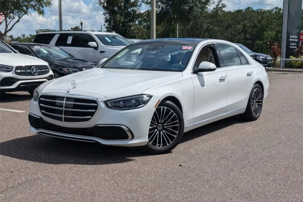2025 Mercedes Benz S 580 4MATIC photo 1