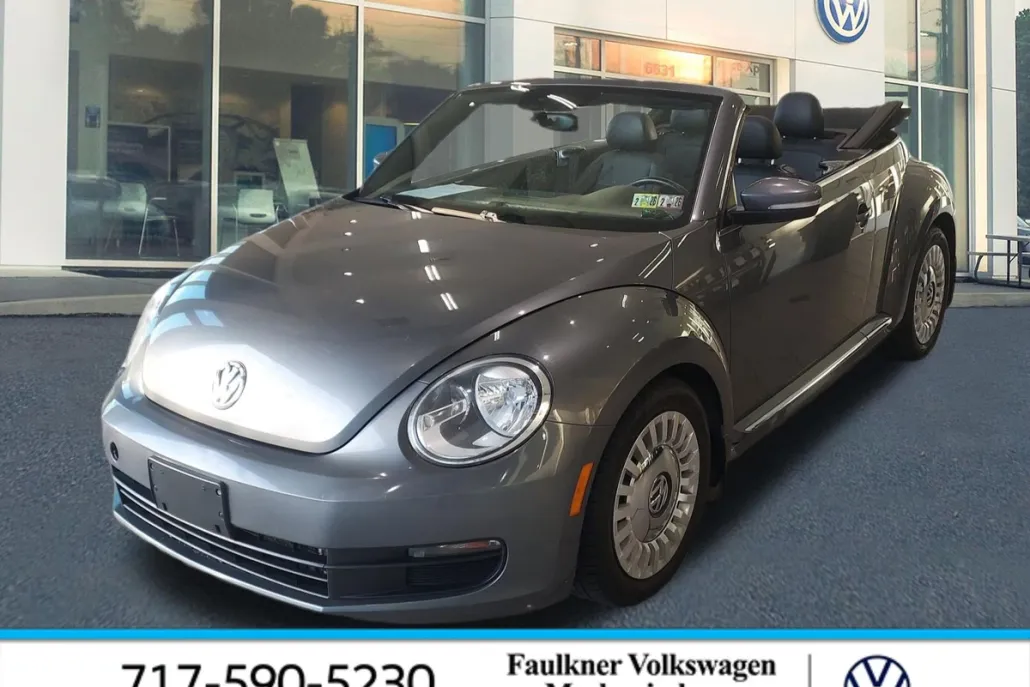 2014 Volkswagen Beetle Convertible 1.8T photo 1