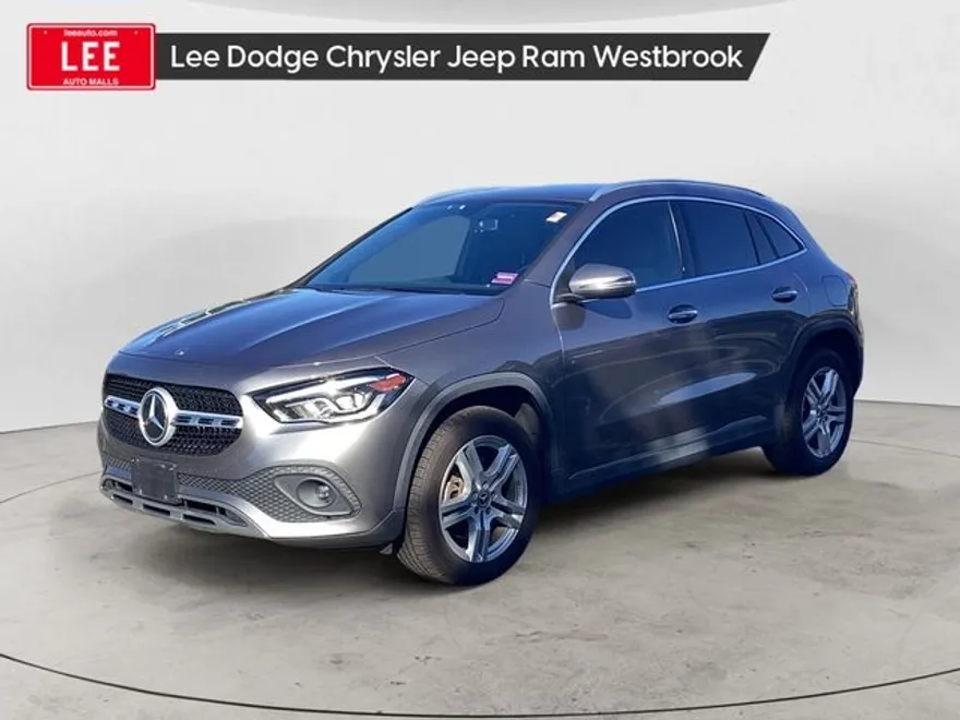 2021 Mercedes Benz GLA 250 4MATIC photo 1