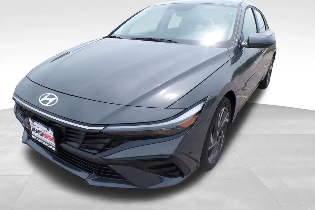 2025 Hyundai Elantra Hybrid Limited photo 1