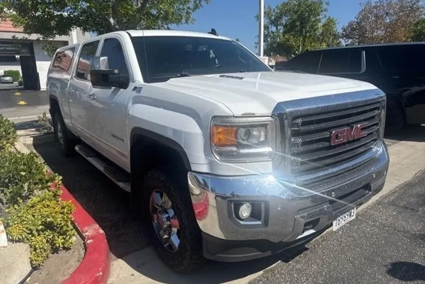 2016 Gmc Sierra 2500 HD SLT photo 1