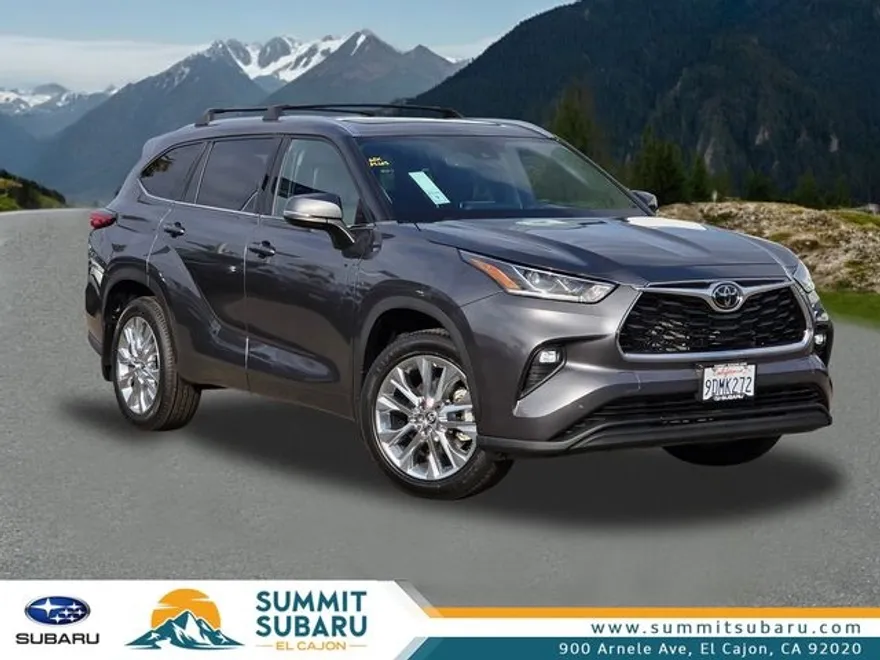 2022 Toyota Highlander Limited photo 1