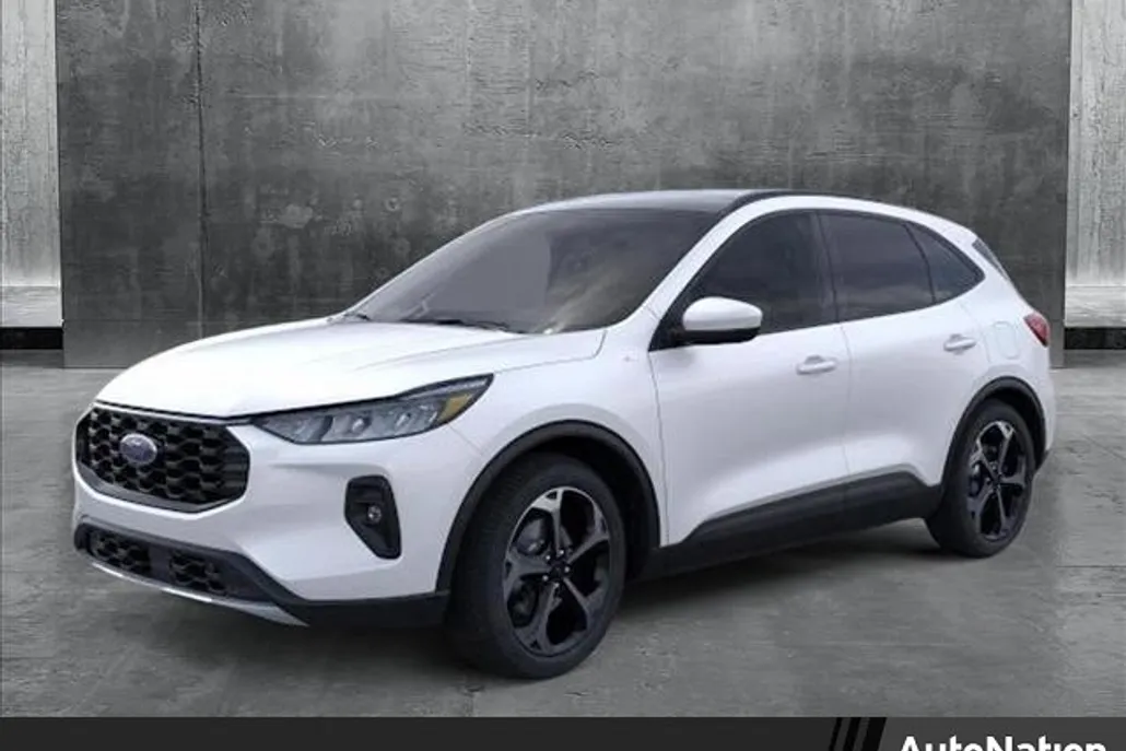 2025 Ford Escape ST-Line photo 1