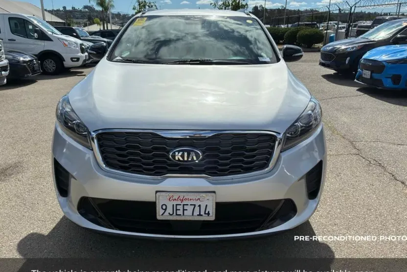 2020 Kia Sorento LX S photo 1
