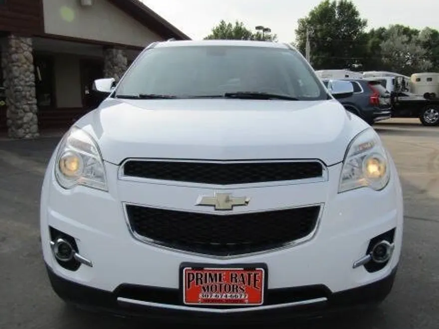 2010 Chevrolet Equinox LTZ photo 1