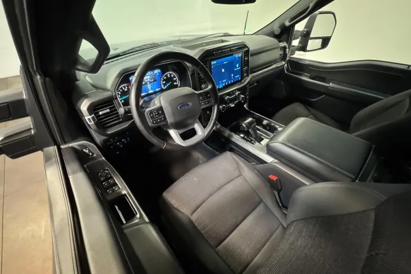 2023 Ford F-150 XLT photo 1
