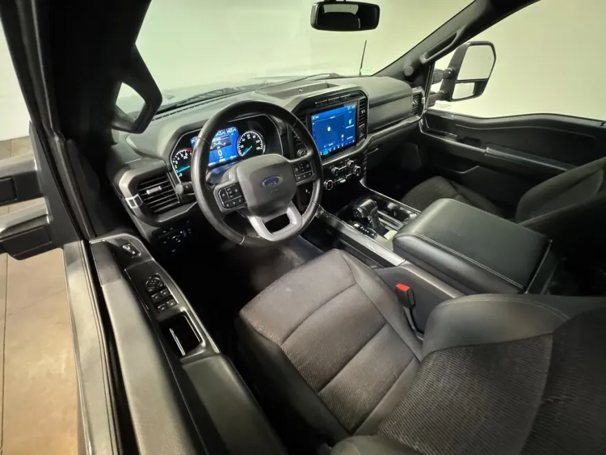2023 Ford F-150 XLT photo 1