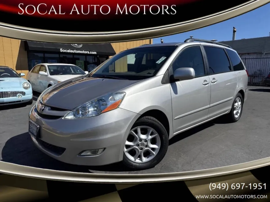 2006 Toyota Sienna XLE photo 1