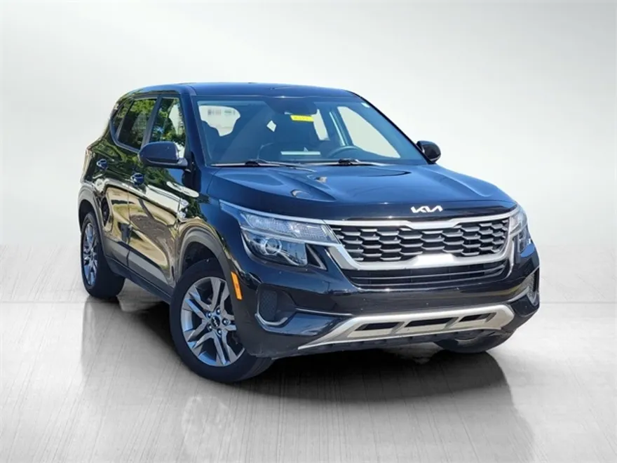 2022 Kia Seltos LX photo 1