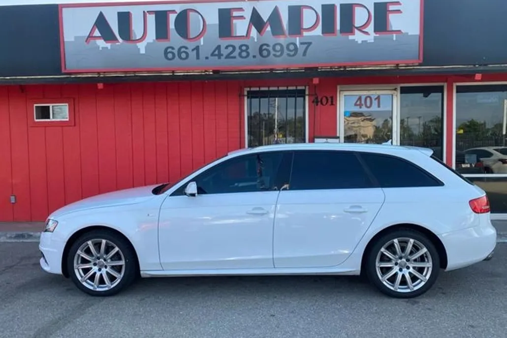 2012 Audi A4 2.0T Avant Quattro Premium photo 1