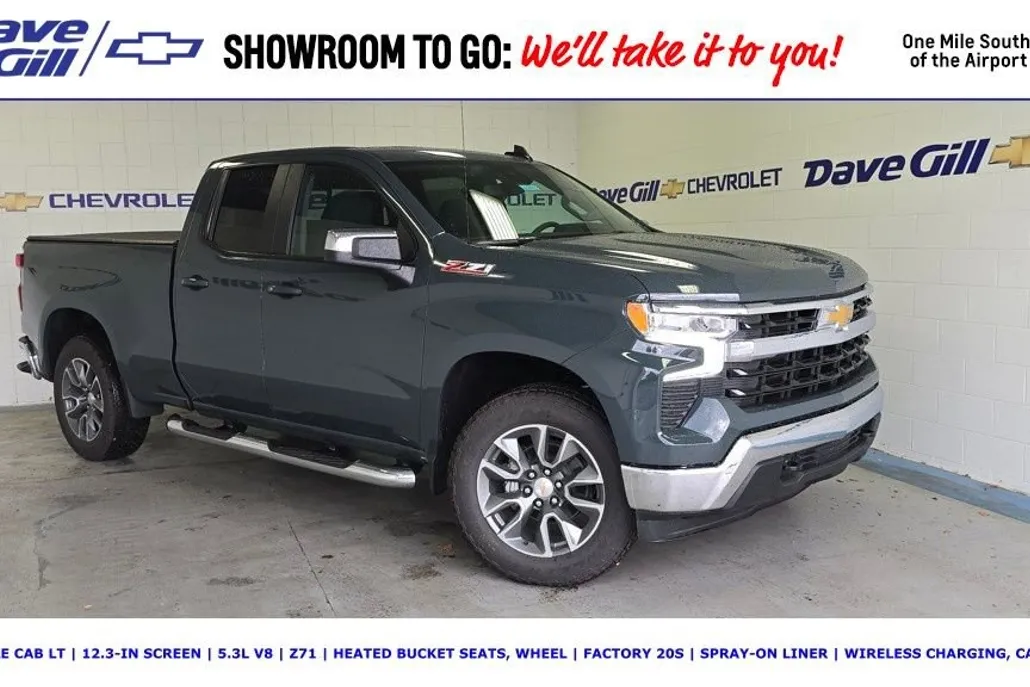 2026 Chevrolet Silverado 1500 LT photo 1