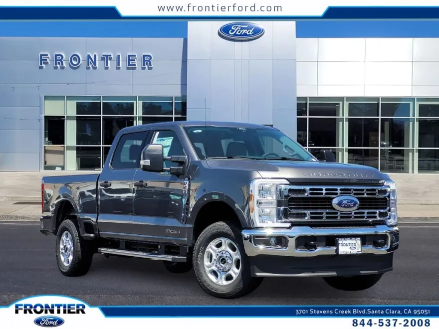 2025 Ford F-250 XLT photo 1
