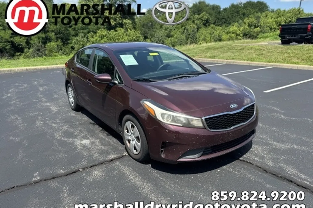 2017 Kia Forte LX Base photo 1