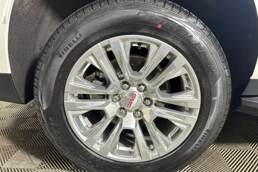 2023 Gmc Yukon Denali photo 1