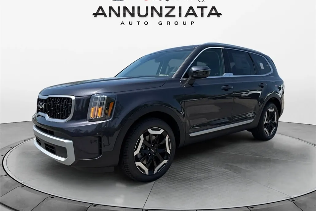 2025 Kia Telluride EX photo 1