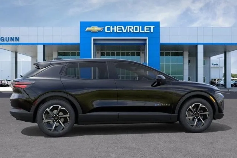 2026 Chevrolet Equinox EV LT photo 1