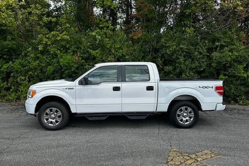 2012 Ford F-150 XL photo 1
