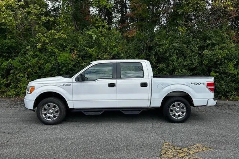 2012 Ford F-150 XL photo 1
