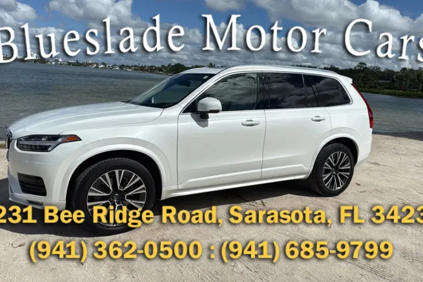 2020 Volvo XC90 T6 Momentum Sport photo 1