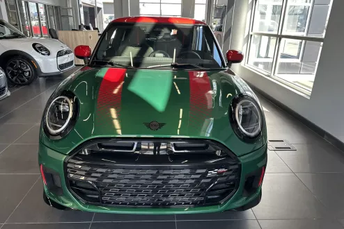 2025 Mini Cooper 2 Door Hardtop Signature photo 2