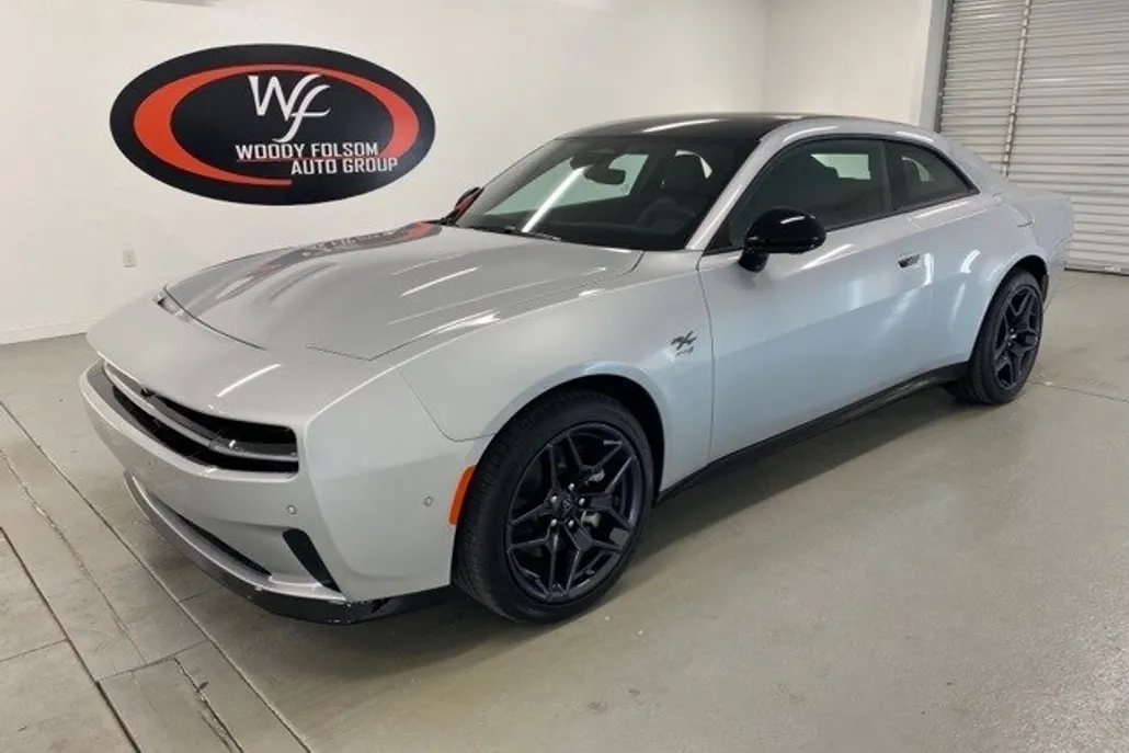 2024 Dodge Charger Daytona R/T AWD photo 1