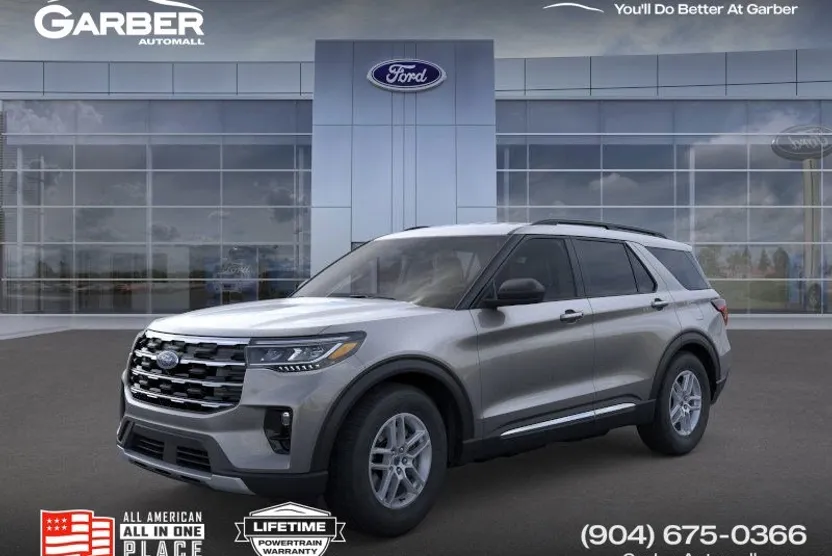 2025 Ford Explorer photo 1