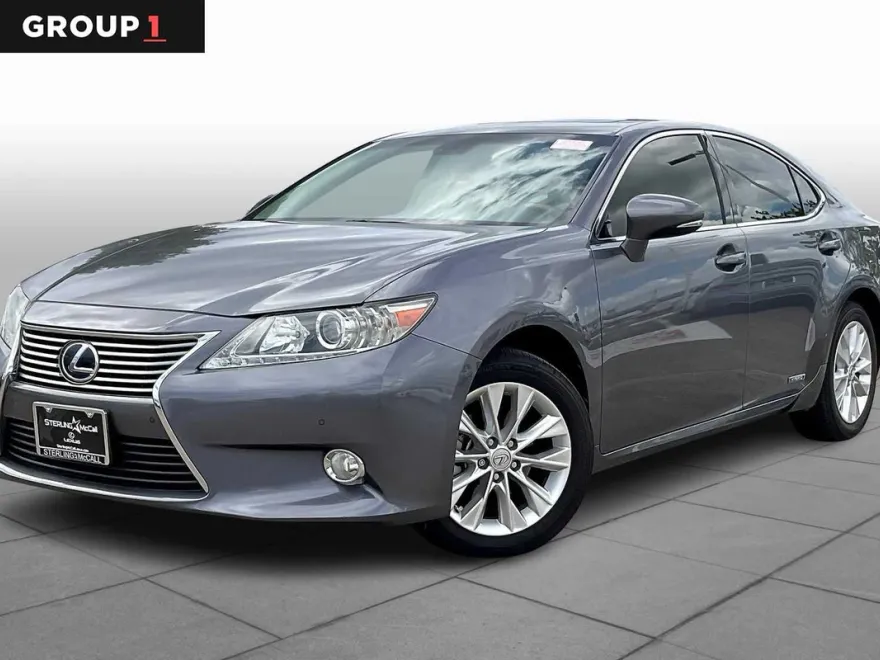 2013 Lexus ES 300h photo 1