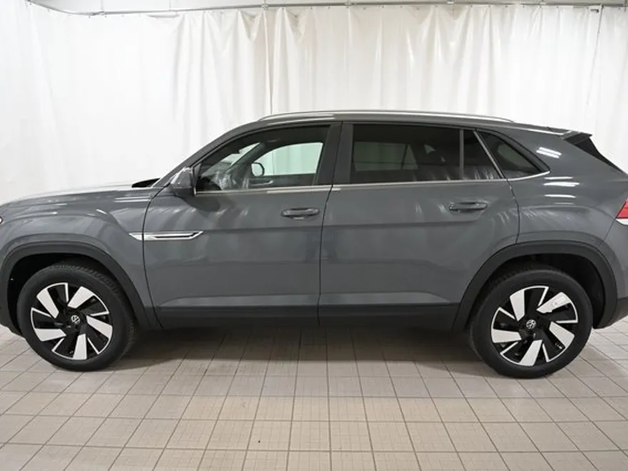 2025 Volkswagen Atlas Cross Sport SE Technology photo 1