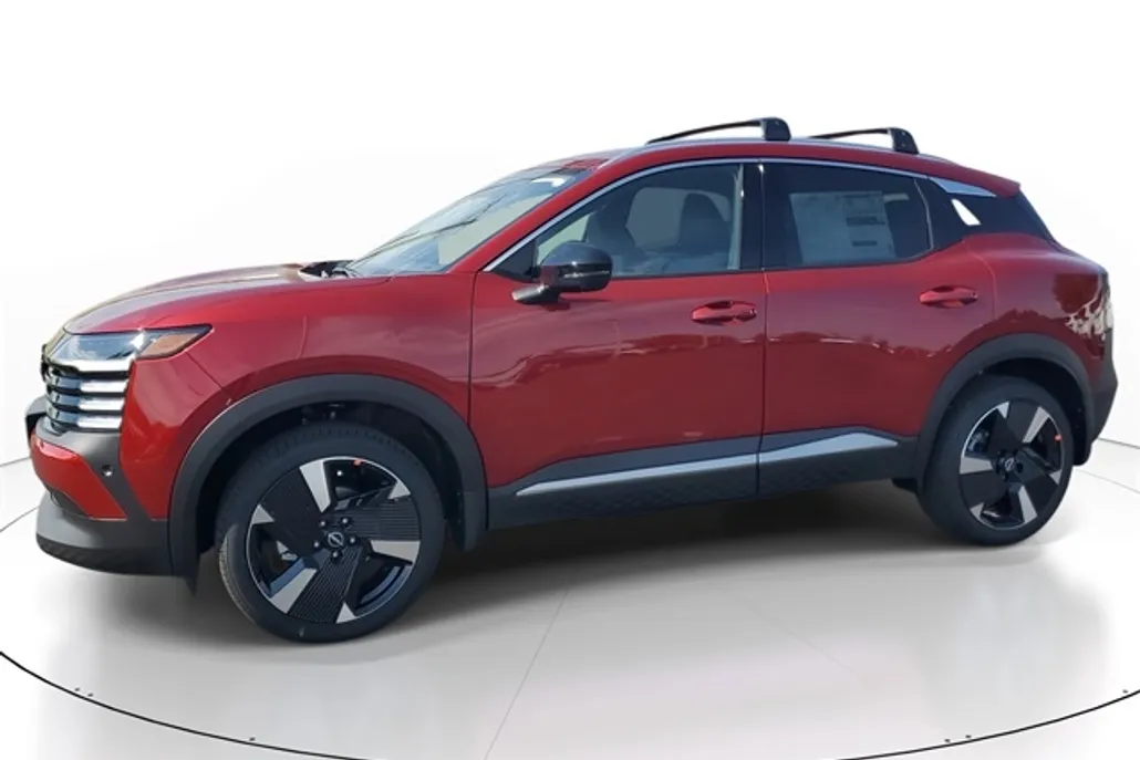 2026 Nissan Kicks SR photo 1
