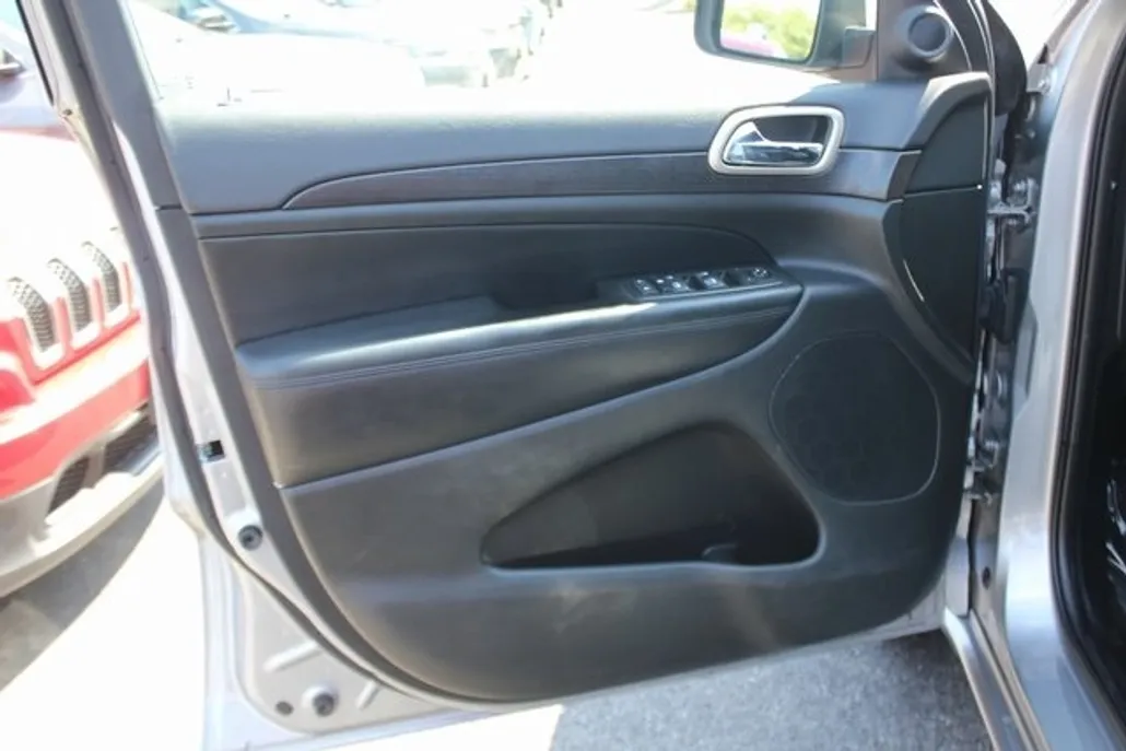 2014 Jeep Grand Cherokee Altitude photo 1