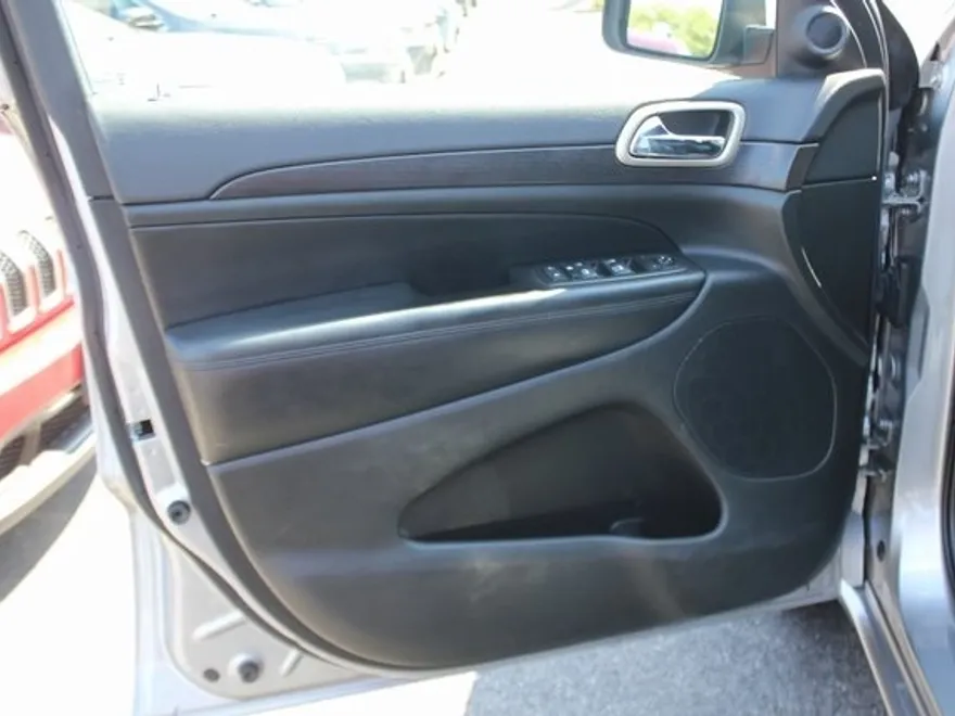 2014 Jeep Grand Cherokee Altitude photo 1