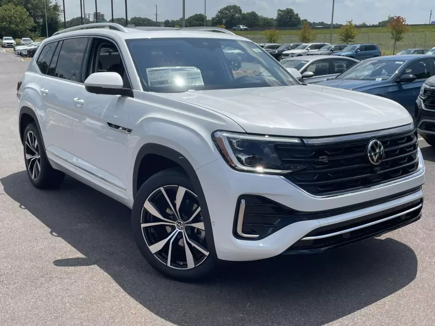 2025 Volkswagen Atlas SEL Premium R-Line photo 1
