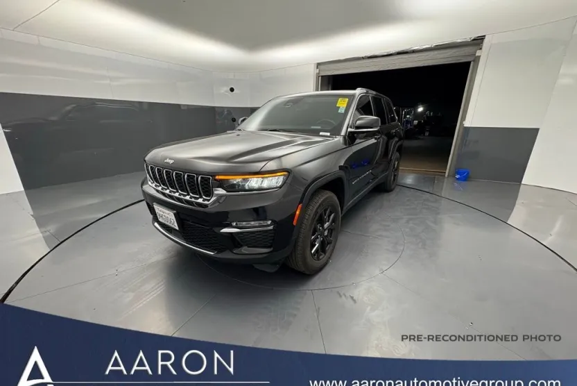 2022 Jeep Grand Cherokee Limited photo 1