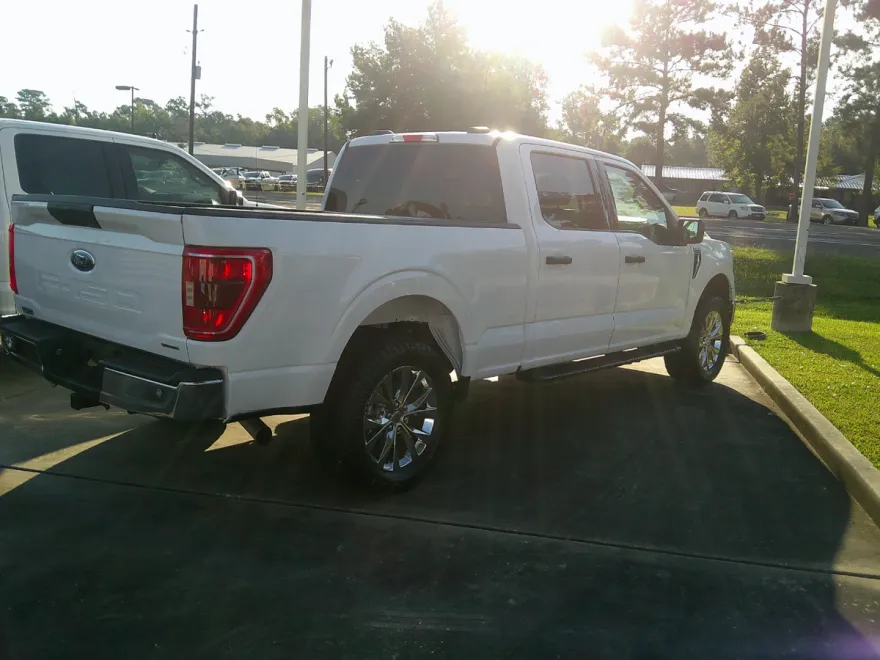 2022 Ford F-150 XLT photo 1