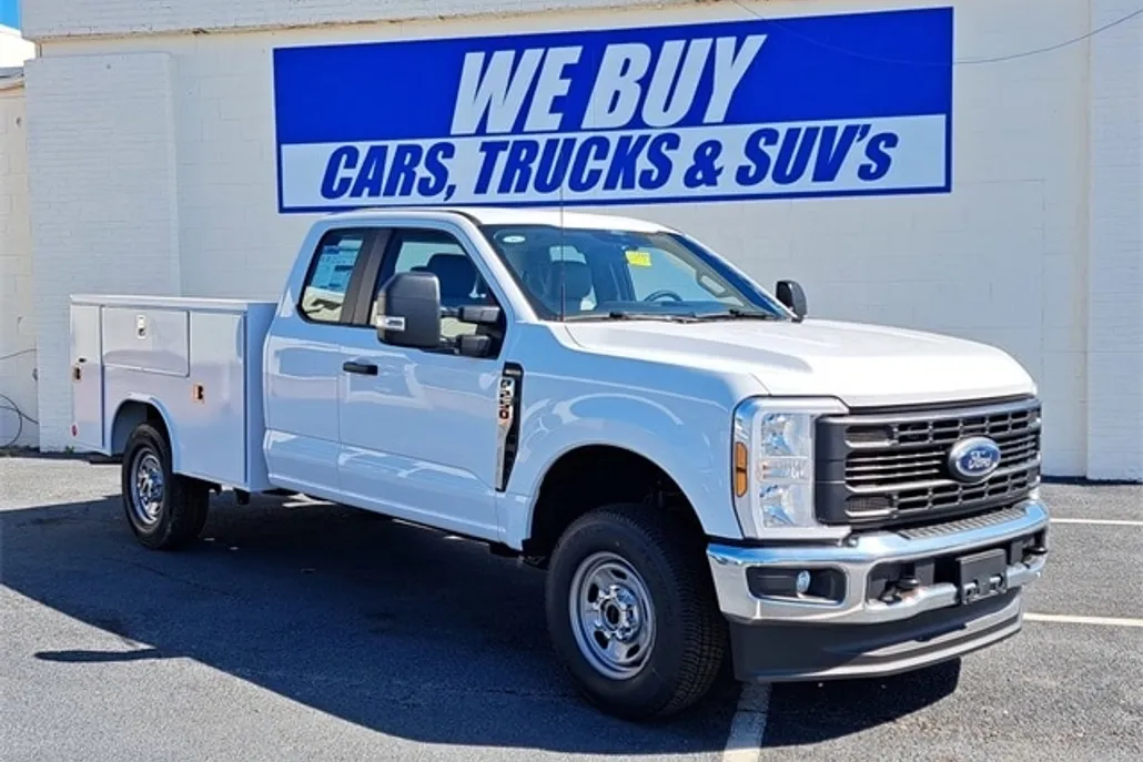 2024 Ford F-250 photo 1