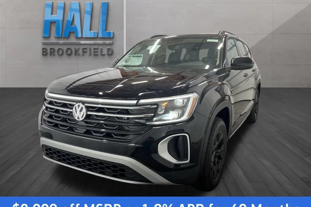 2025 Volkswagen Atlas Peak Edition SE photo 1