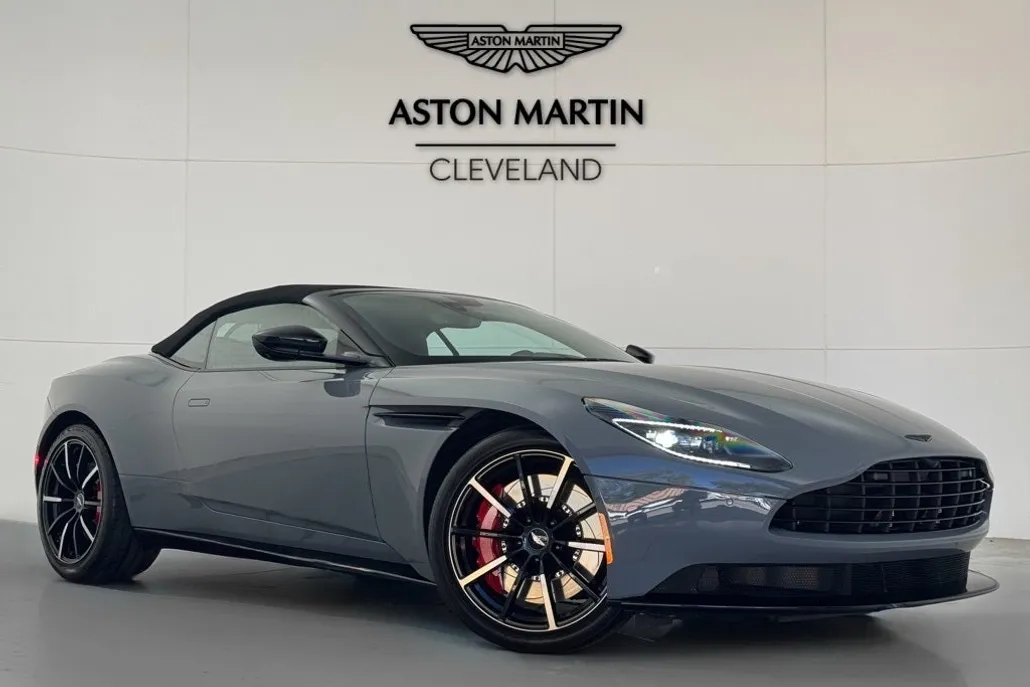 2023 Aston Martin DB11 AM5 photo 1