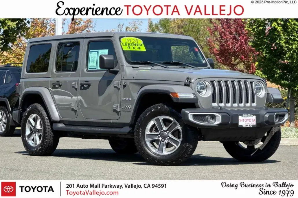 2020 Jeep Wrangler Unlimited Sahara photo 1