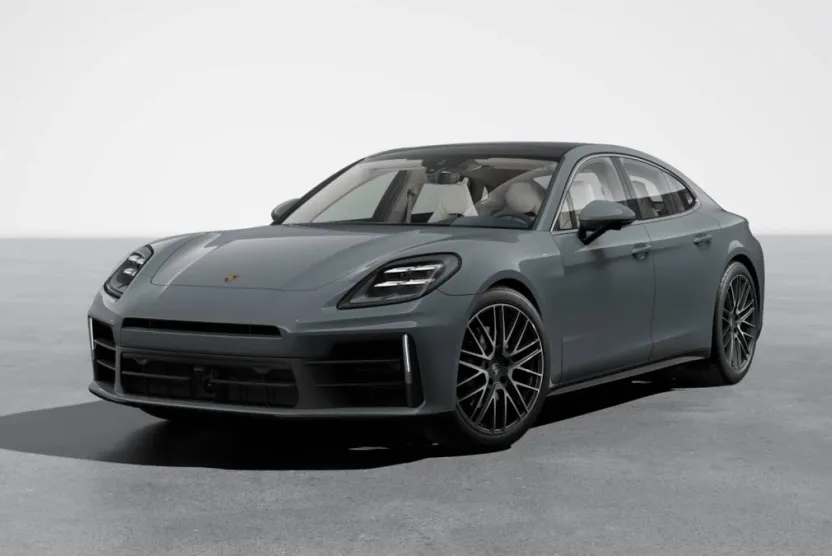 2026 Porsche Panamera 4 photo 1