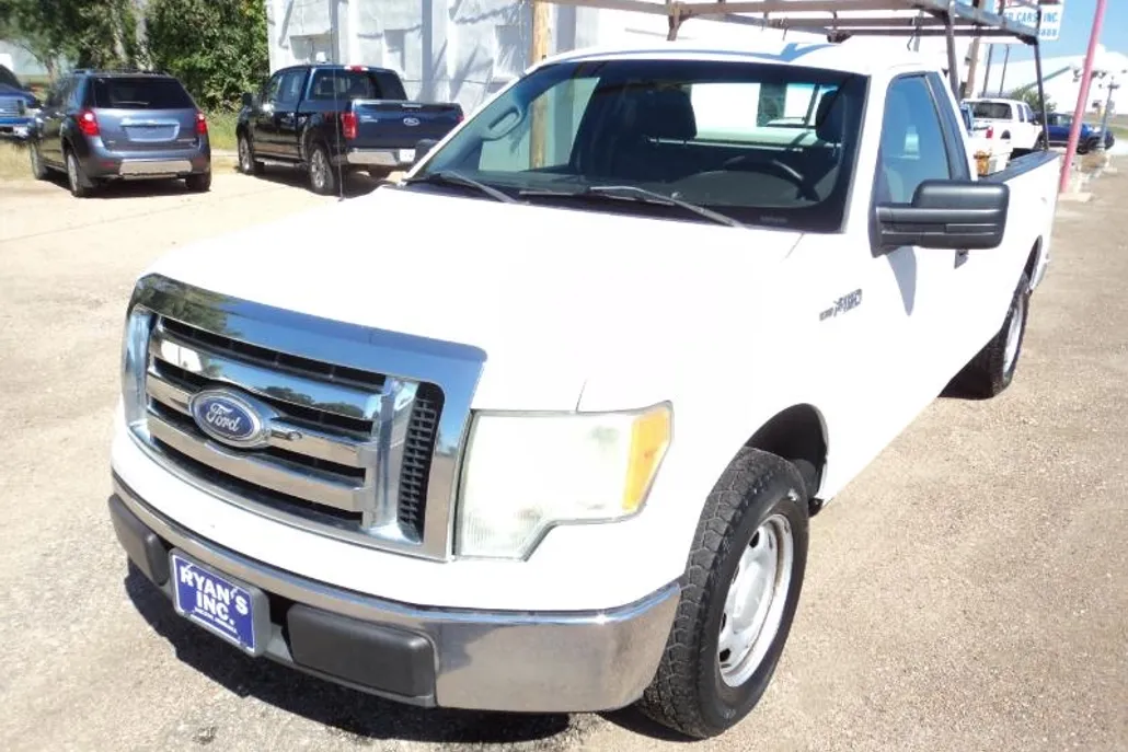 2010 Ford F-150 XL photo 1