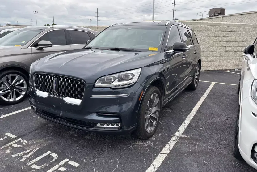 2022 Lincoln Aviator Grand Touring photo 1
