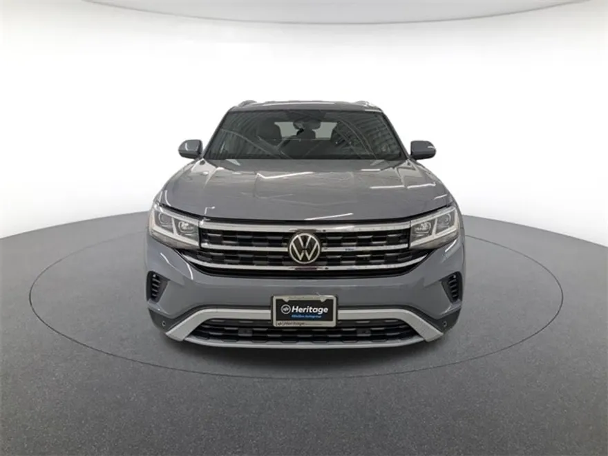 2021 Volkswagen Atlas Cross Sport V6 SE Technology photo 1