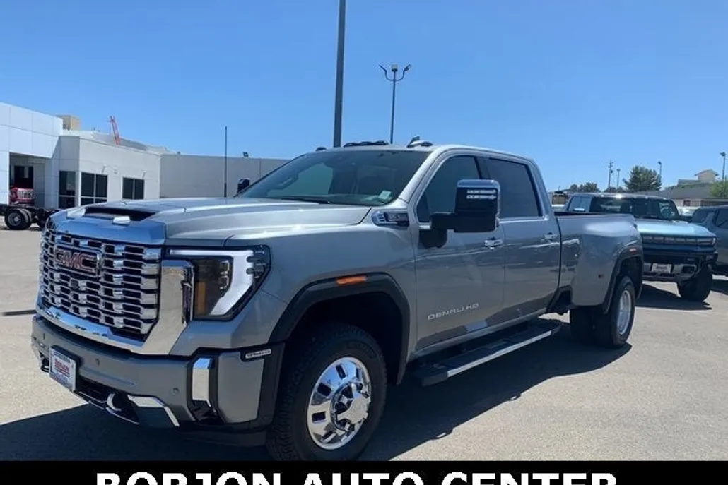 2025 Gmc Sierra 3500 HD Denali photo 1