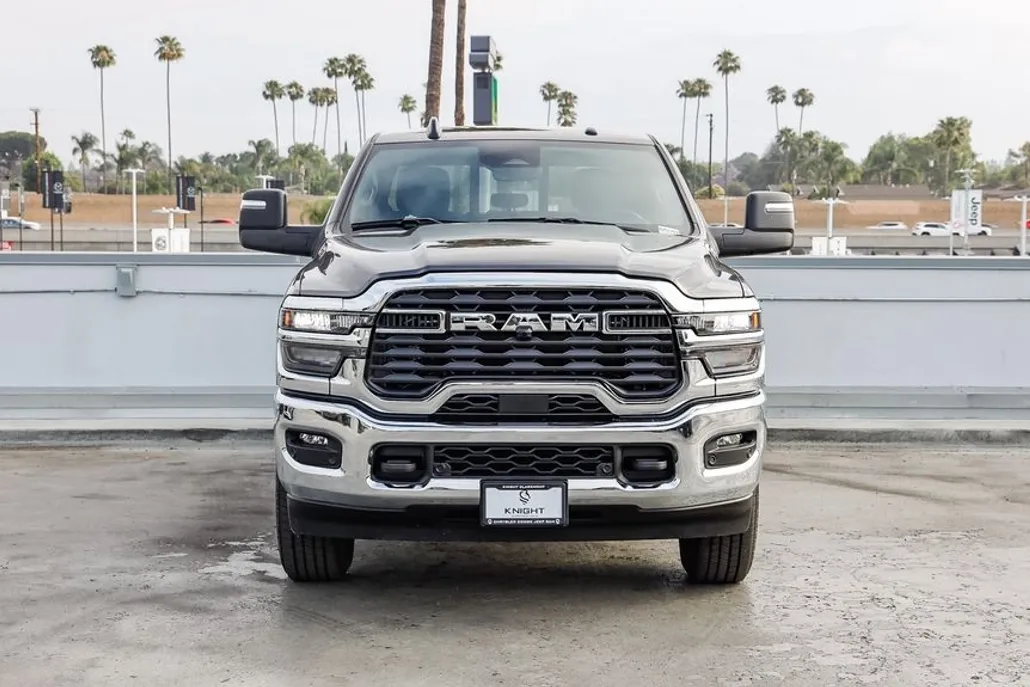 2025 Ram 2500 Tradesman photo 1