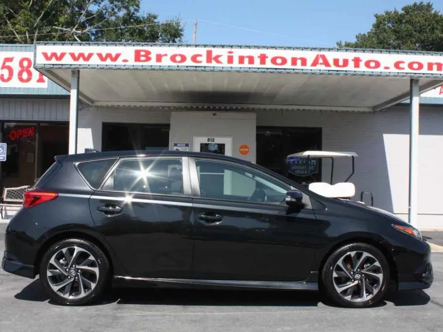 2016 Scion iM photo 1