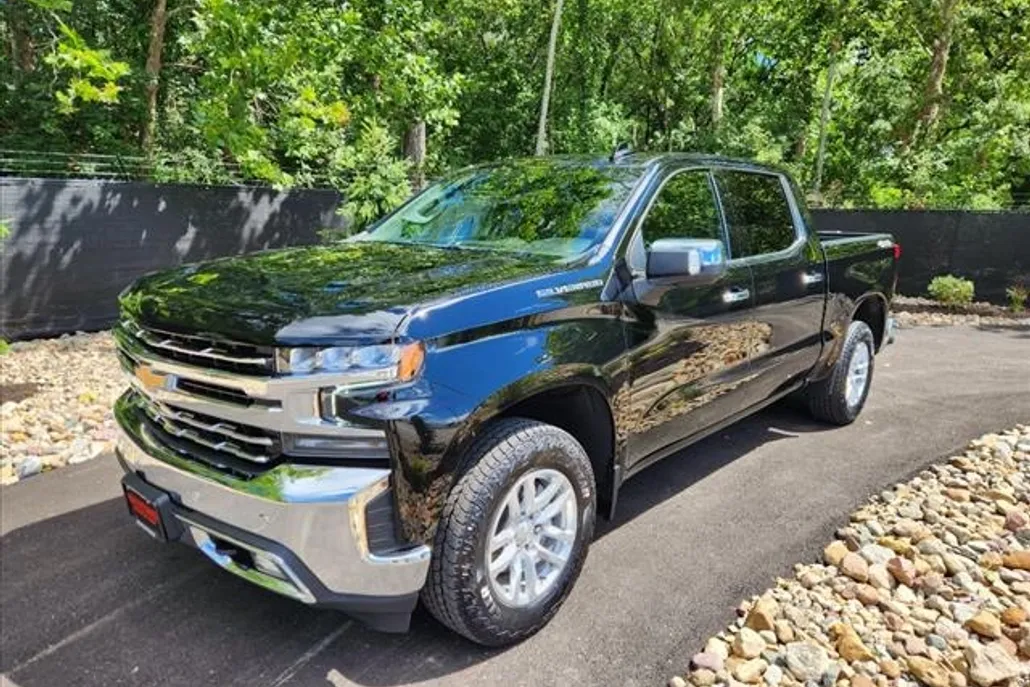 2021 Chevrolet Silverado 1500 LTZ photo 1