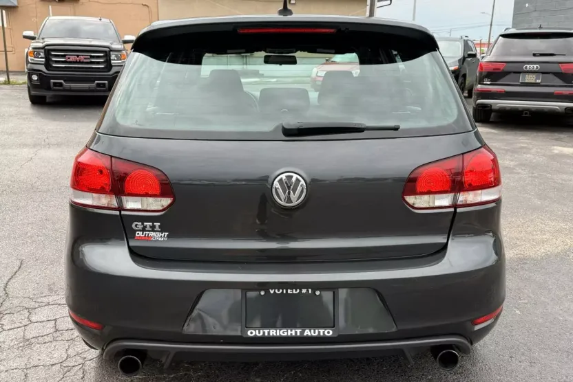 2012 Volkswagen Golf GTI photo 1