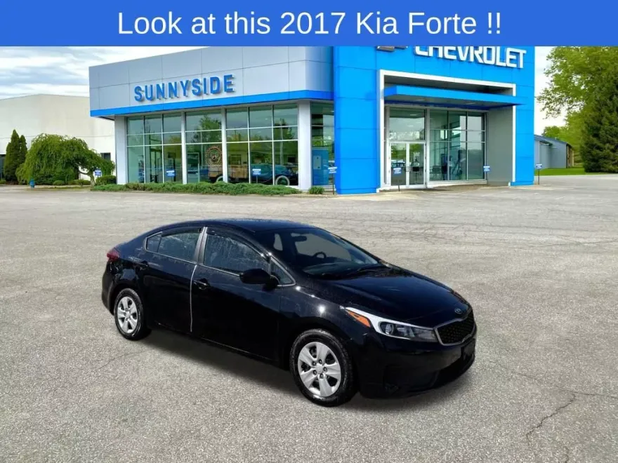 2017 Kia Forte LX photo 1